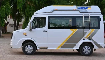 tempo traveller 4