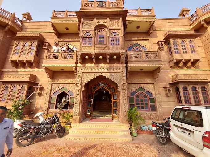 Heritage Kuchaman Haveli / Similar 